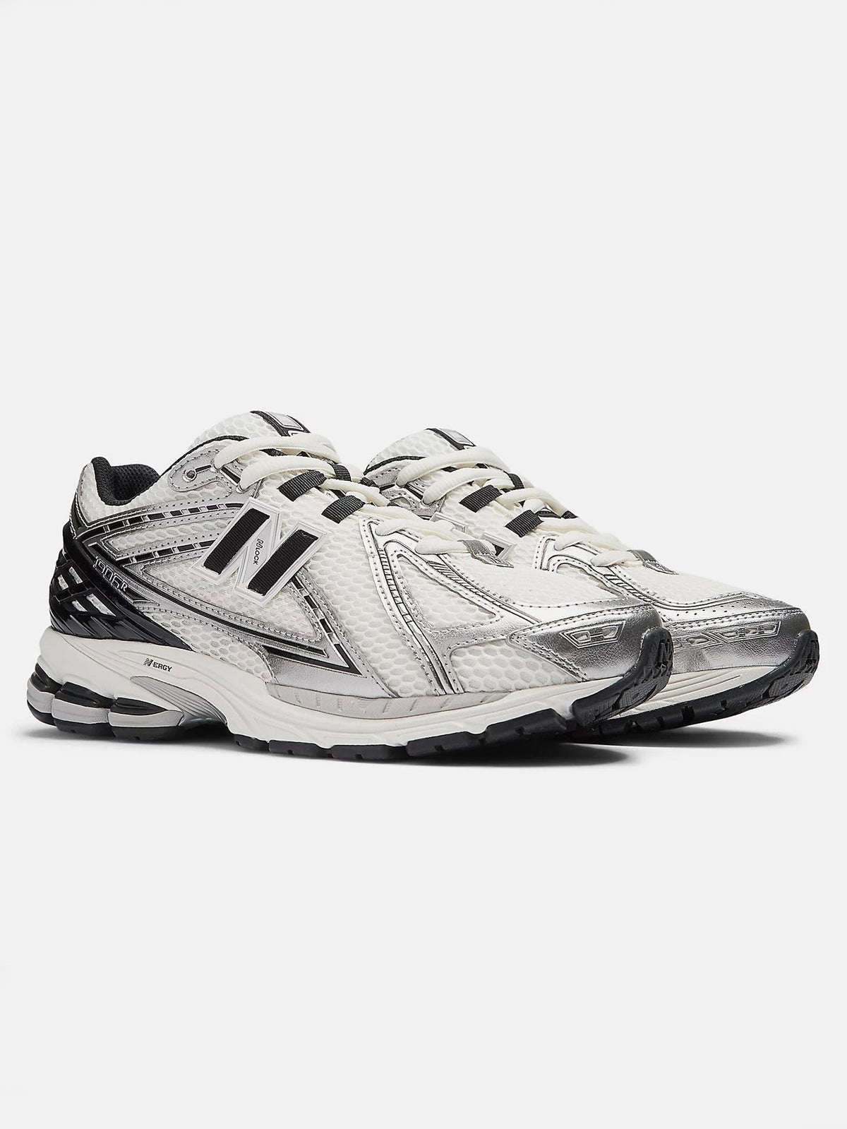 1906R Silver Metallic/Black/Sea Salt Shoes