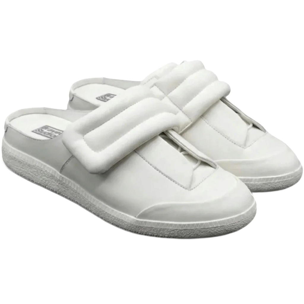 Bravest Studios 2016 Clogs White